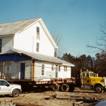 George Elias Nissen House being moved, January 1, 2009